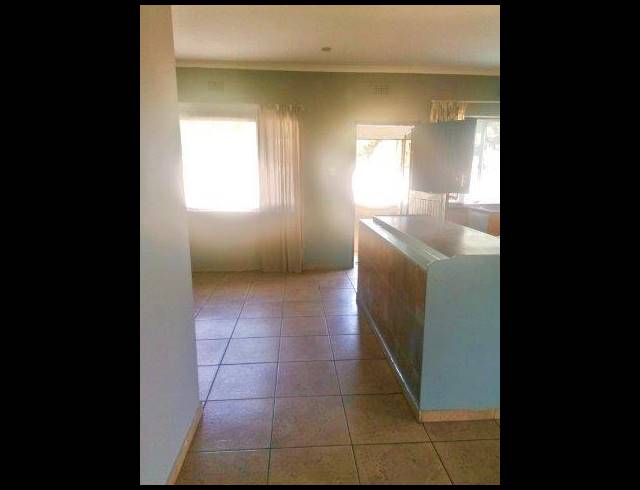 4 BEDROOM HOUSE FOR SALE IN QUEENSBURGH